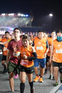 BIB: 24243, 24842, 24232, 24235
                            <button type="button" onclick="openModal(19608525)" class="btn btn-primary btn-sm float-right btn-popup" data-toggle="modal" data-target=".modal-high-quality">
                        <i class="fas fa-shopping-cart"></i> Add to Cart
                    </button>
                                            <button type="button" onclick="isThisMe(19608525, true)" class="btn btn-success btn-sm float-right btn-popup btn-isme hidden" data-toggle="tooltip" data-placement="bottom" title="นี่คือรูปของคุณใช่ไหม คลิกที่นี่เพื่อเอาเข้าอัลบั้ม">
                        <i class="fas fa-plus"></i> Add to album
                    </button>
                    <button type="button" onclick="isThisMe(19608525, false)" class="btn btn-warning btn-sm float-right btn-popup btn-isnotme hidden">
                        <i class="fas fa-ban"></i> Remove from album
                    </button>